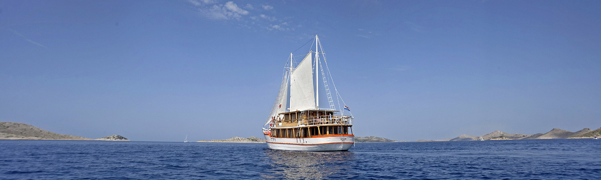 Our Fleet of 25 handpicked Vessels Our Fleet of 25 handpicked Vessels
